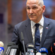 Opozicija ugiba, kateri izdajalec je glasoval za Janšo