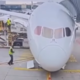 Video: To je trenutek, ko se je zrušil nos Boeinga 787