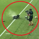 VIDEO: Na stadionu v neposredno bližino kamermana z višine treščila kamera