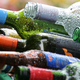 Mama hčerko redno oskrbovala z alkoholom, končalo se je tragično