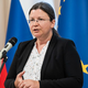 Poslanka Resnice o tem, ali je cepljena ali ne