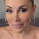 Carmen Osovnikar napadel pred bencinsko črpalko