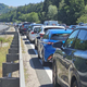 Na avtocesti številni zastoji, najdaljši dolg 5 km