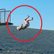 VIDEO: Znana smučarka skočila v vodo, posledice so bile zelo hude