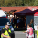 Grozljivo: Učenec z nožem napadel sošolce in dve učiteljici, ena je umrla